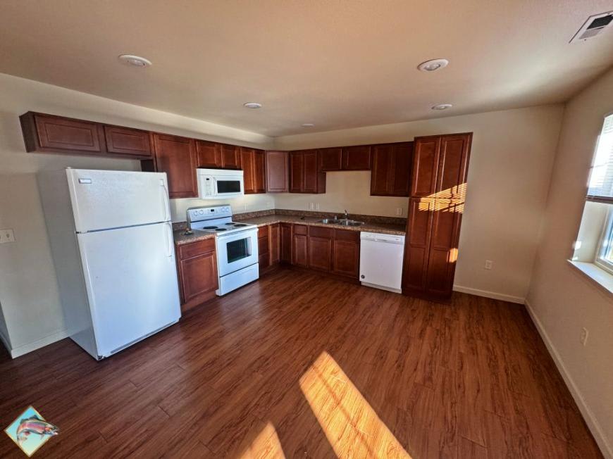 202 Brookshire Blvd. – photo 3