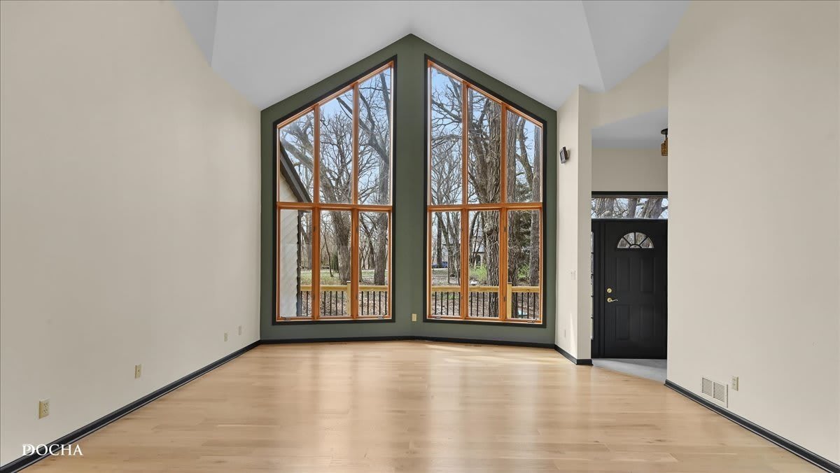 72 Hunter Lane – photo 5