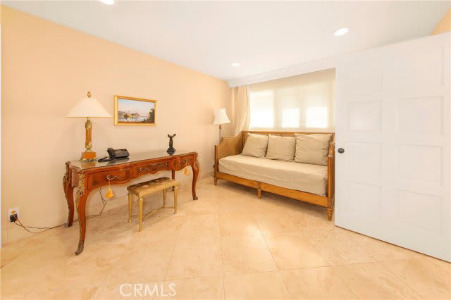 3546 Dixie Canyon Place – photo 3