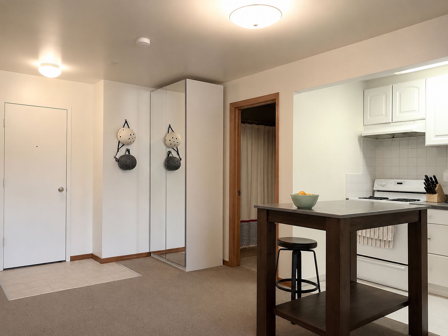 655 Grand St Apt 3R – photo 3