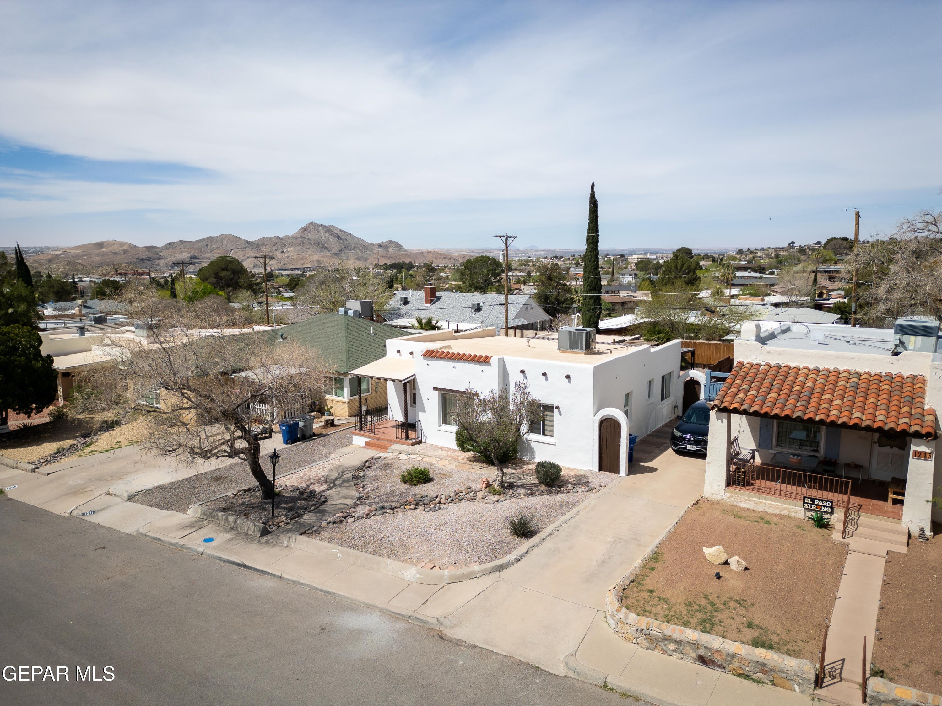 1211 MESITA Drive – photo 2
