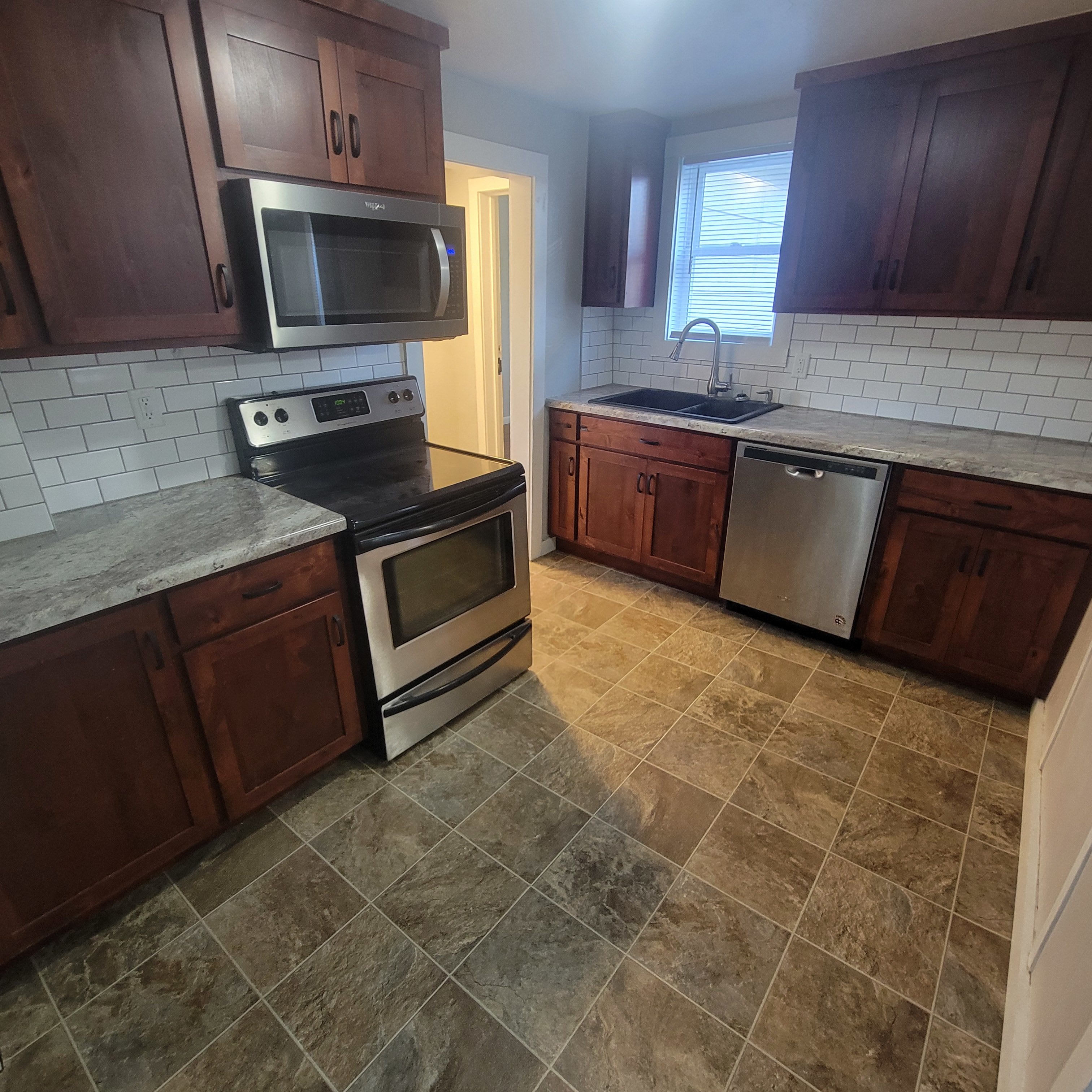 242 9th Avenue North – photo 4