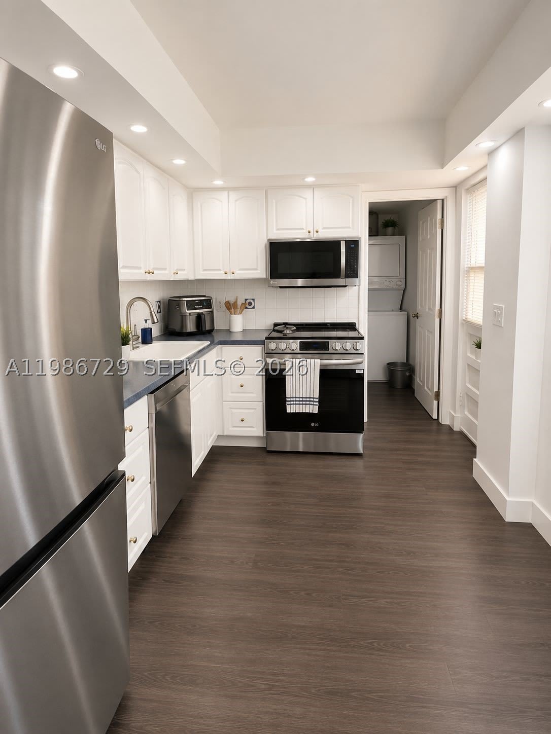 299 NW 52nd Ter – photo 4