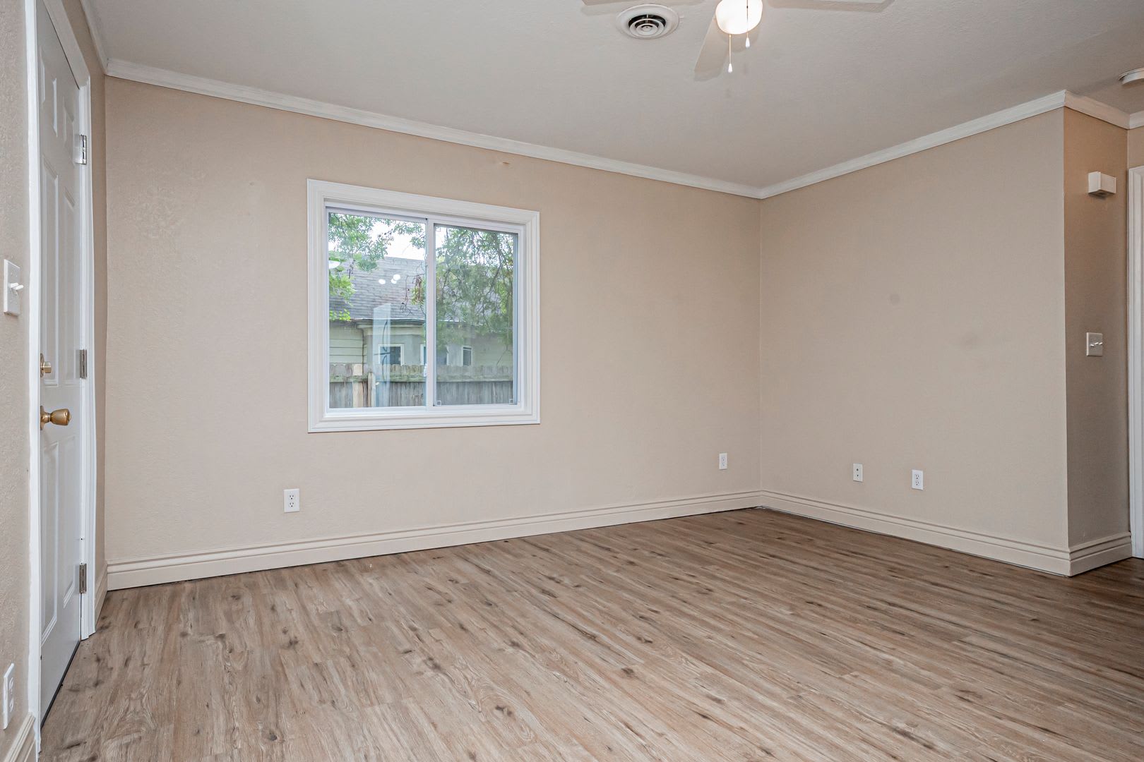 Please View 3D Virtual Walk Through Before Scheduling A Showing – photo 4
