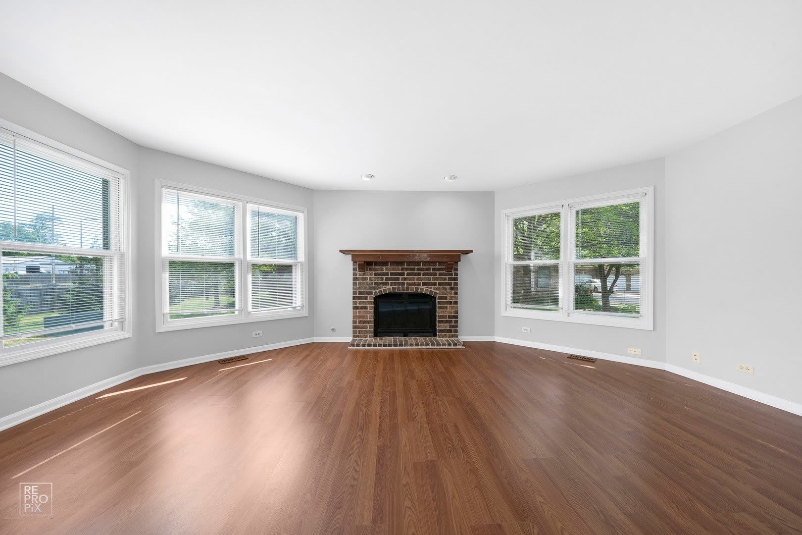 98 Willow Parkway – photo 2