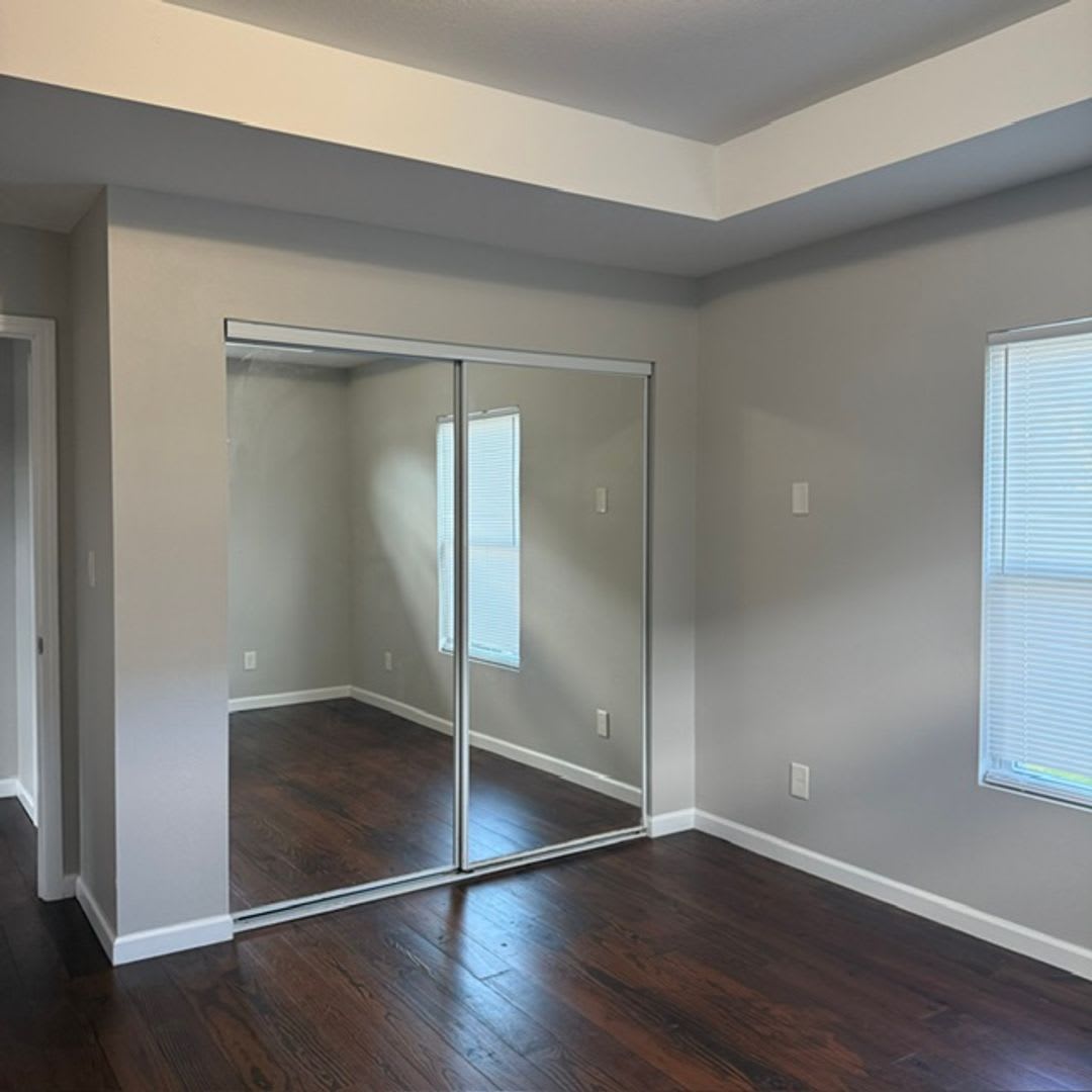 2 Bedroom 1 Bath House with garage – photo 5