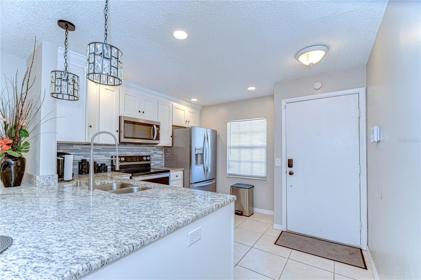 13870 Oakwood Lane – photo 4