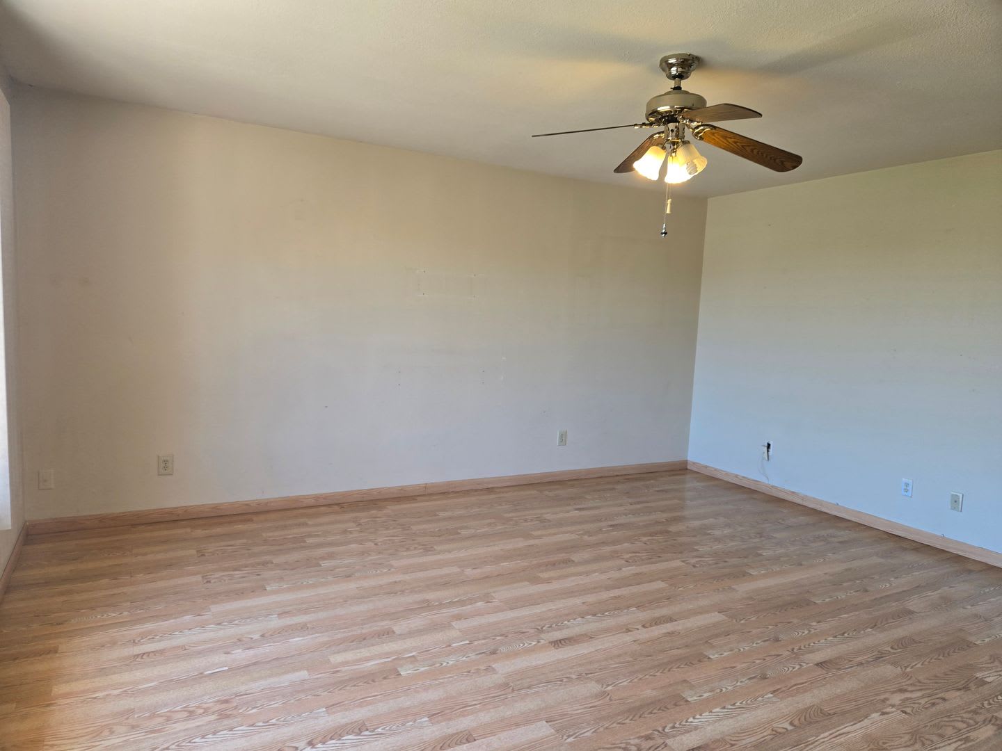 Sun Filled Santee Home On A Quiet Cul De Sac Available Immediately – photo 2