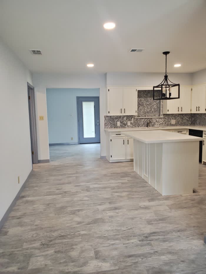113 East Hoogland Avenue – photo 4