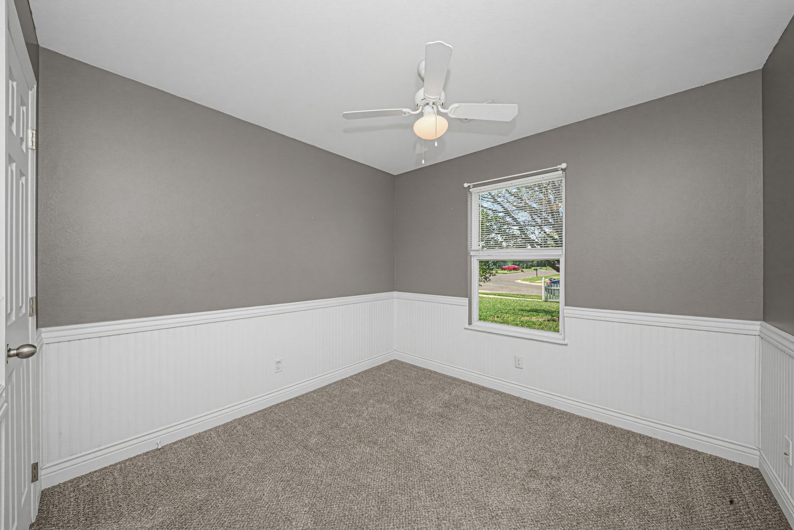 Please View 3D Virtual Walk-Through Before Scheduling a Showing – photo 5