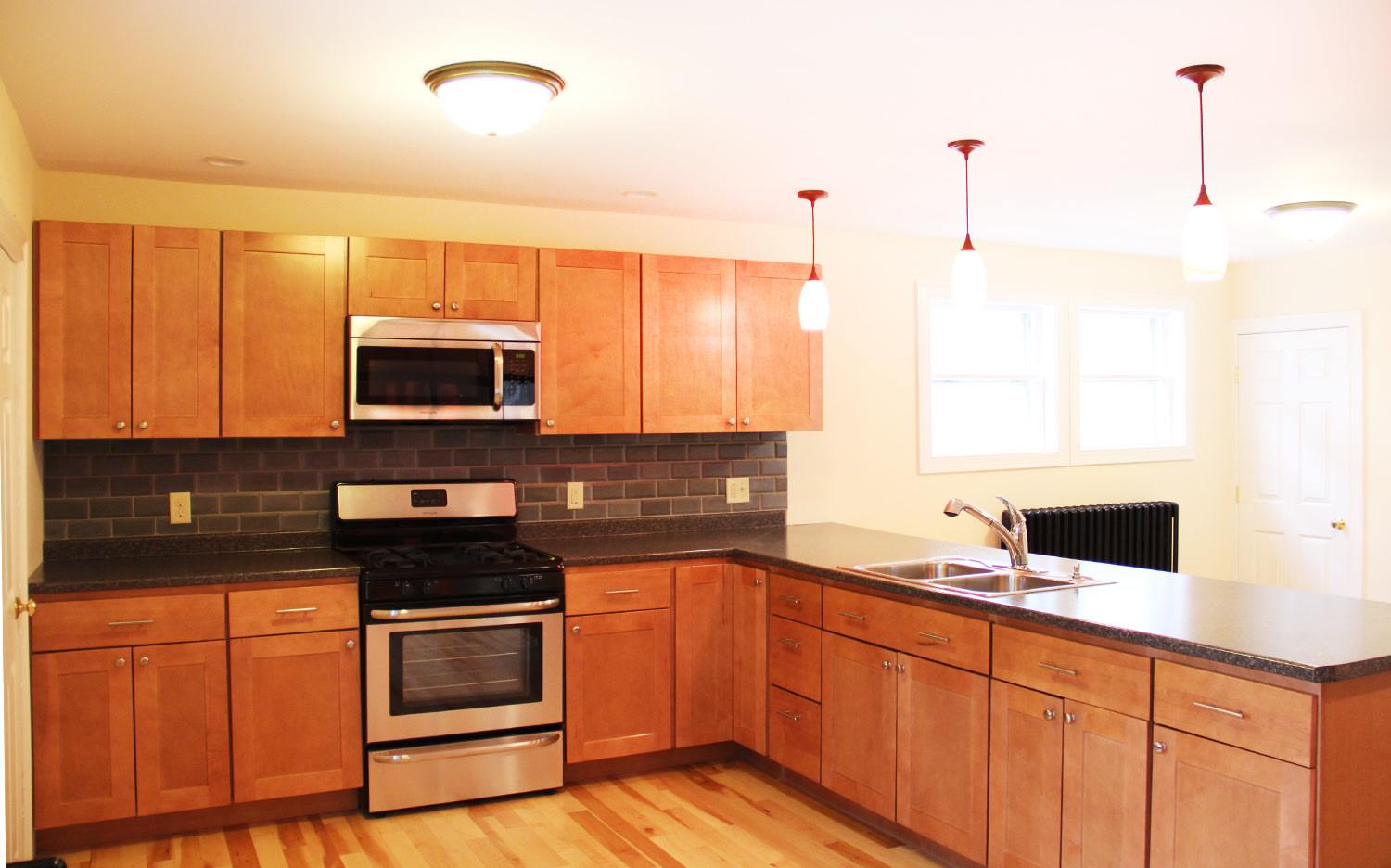 6 Bedroom House – photo 2