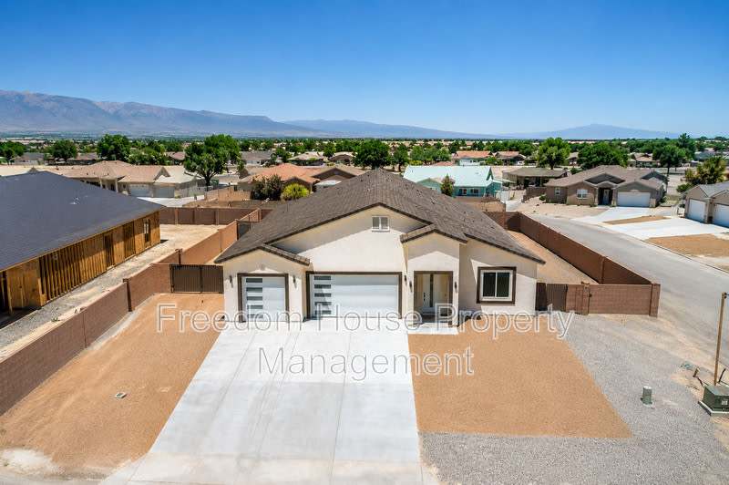 6380 Waterford Street – photo 2