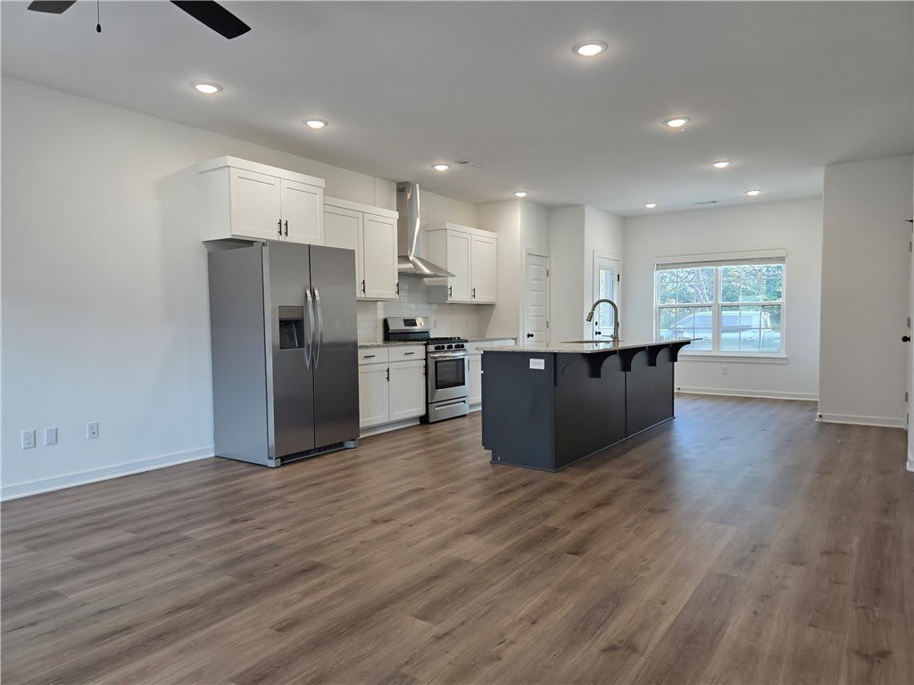 827 N Crater Avenue – photo 5