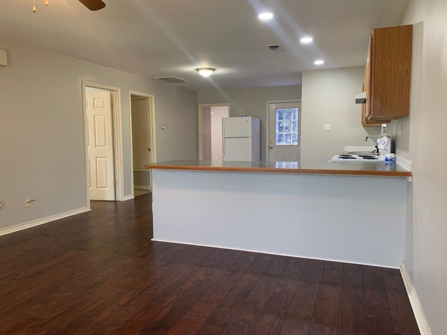 1602 W. Elm st – photo 3