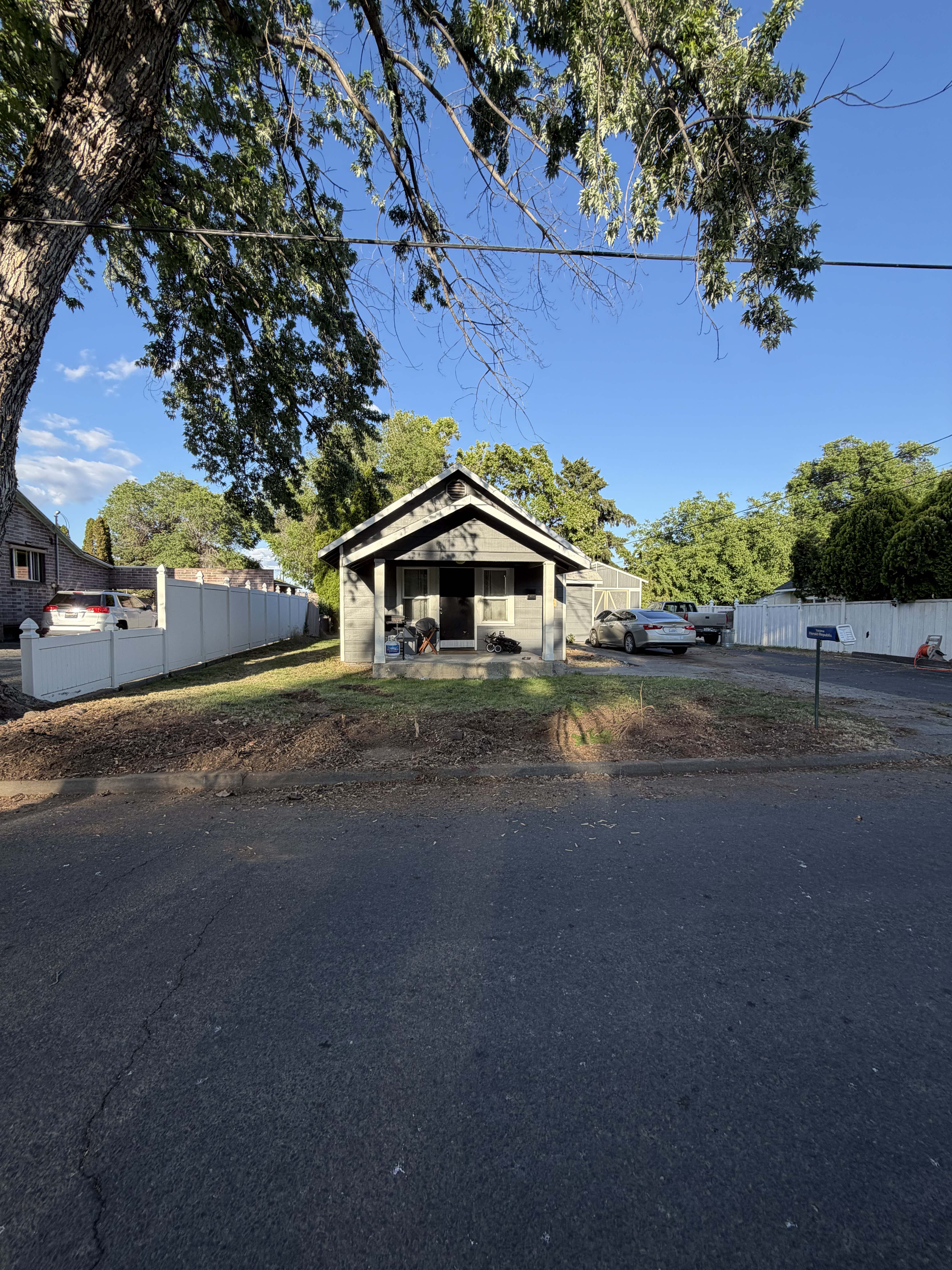 1213 South 13Th Avenue – photo 1