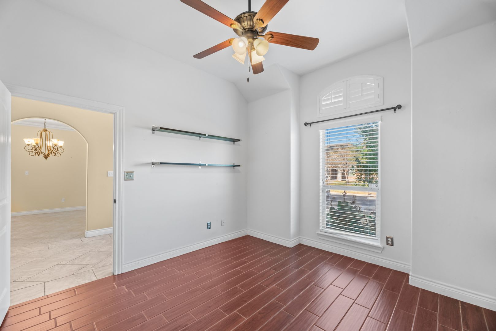 Welcome to your new home on Corpus Christi’s desirable South Side! – photo 4