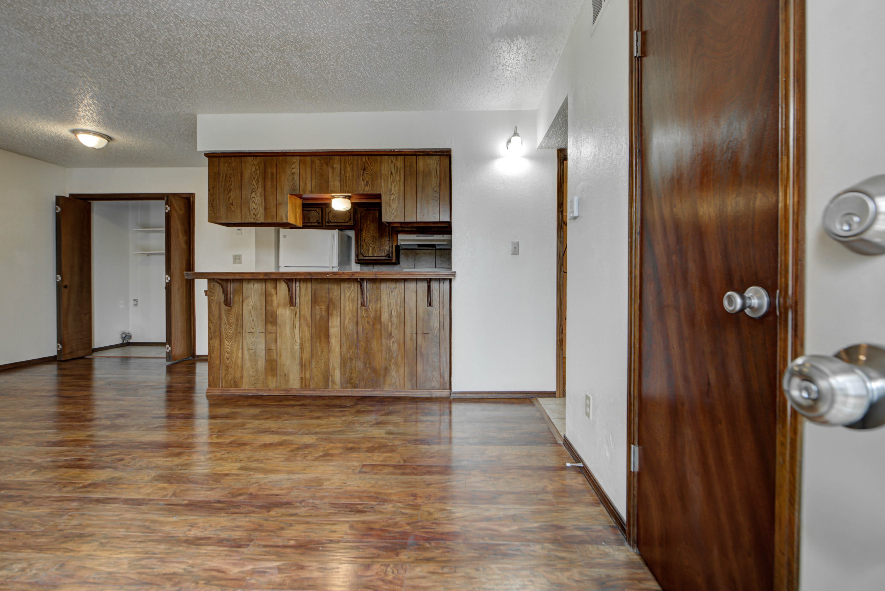 1315 Glen Oaks Court – photo 2