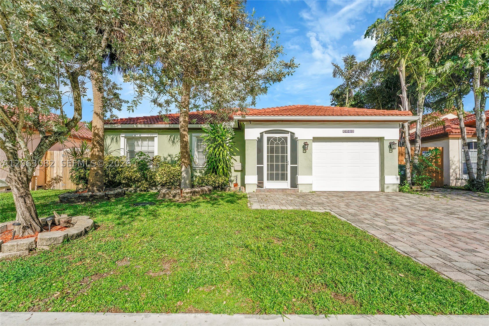 5520 NW 49th Ave – photo 3