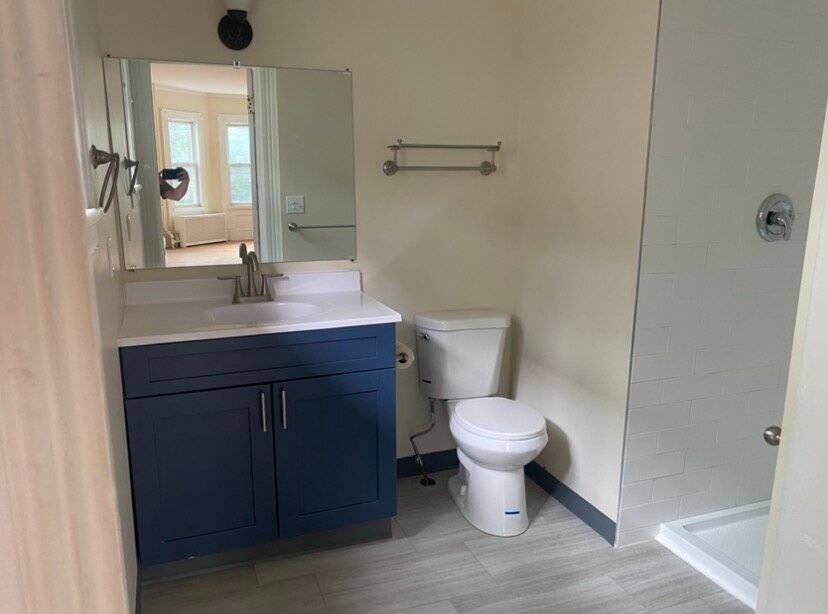 1049 Park Ave – photo 5