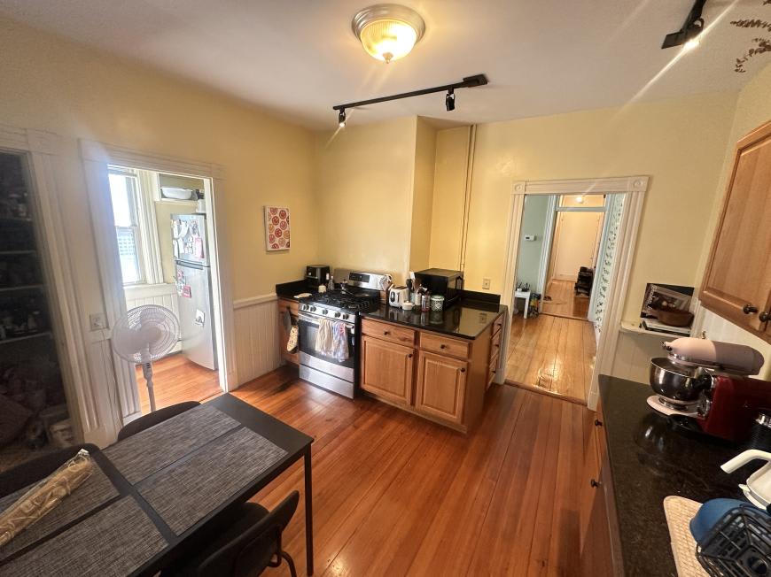 24 Norris St – photo 2
