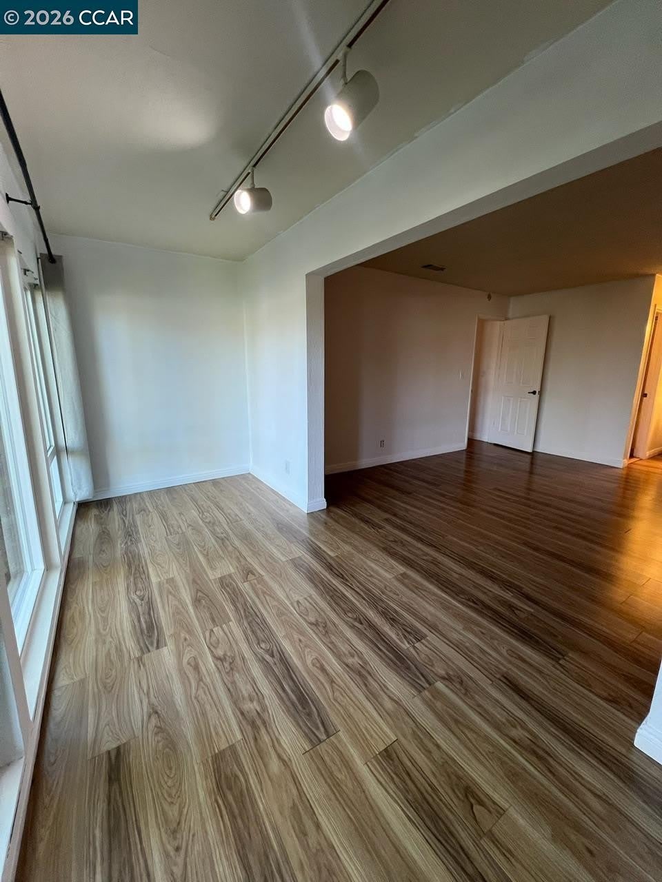 438 Ridgeview Dr – photo 3