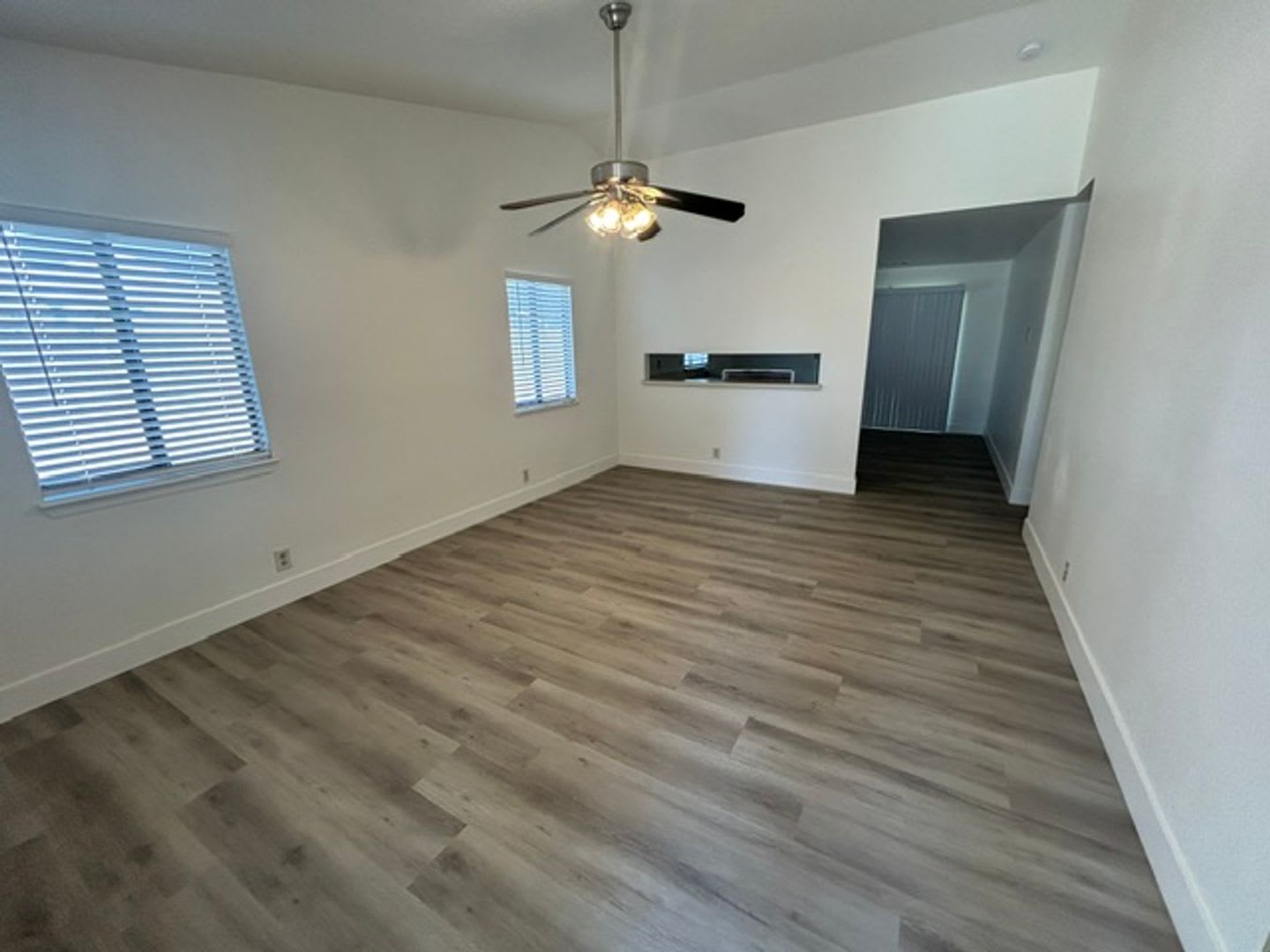 3 Bedroom 2 Bathroom Home in Tulare! $600 off First Month's Rent!!! – photo 2