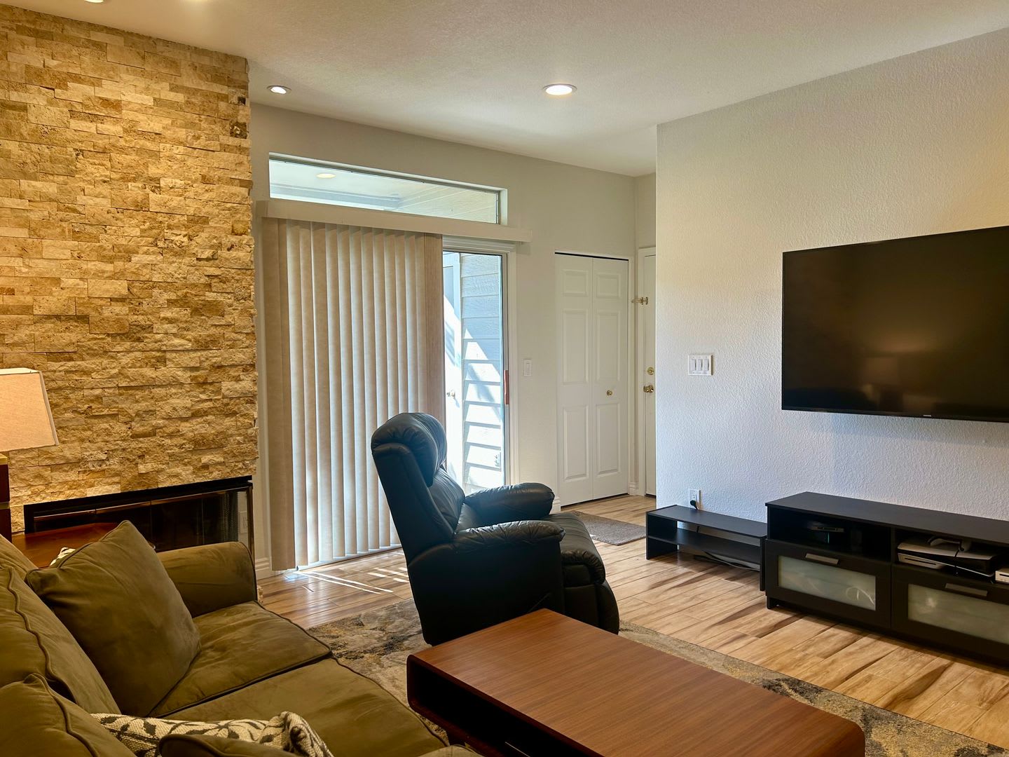 Modern and Convenient Condo Near Almaden Lake – photo 3