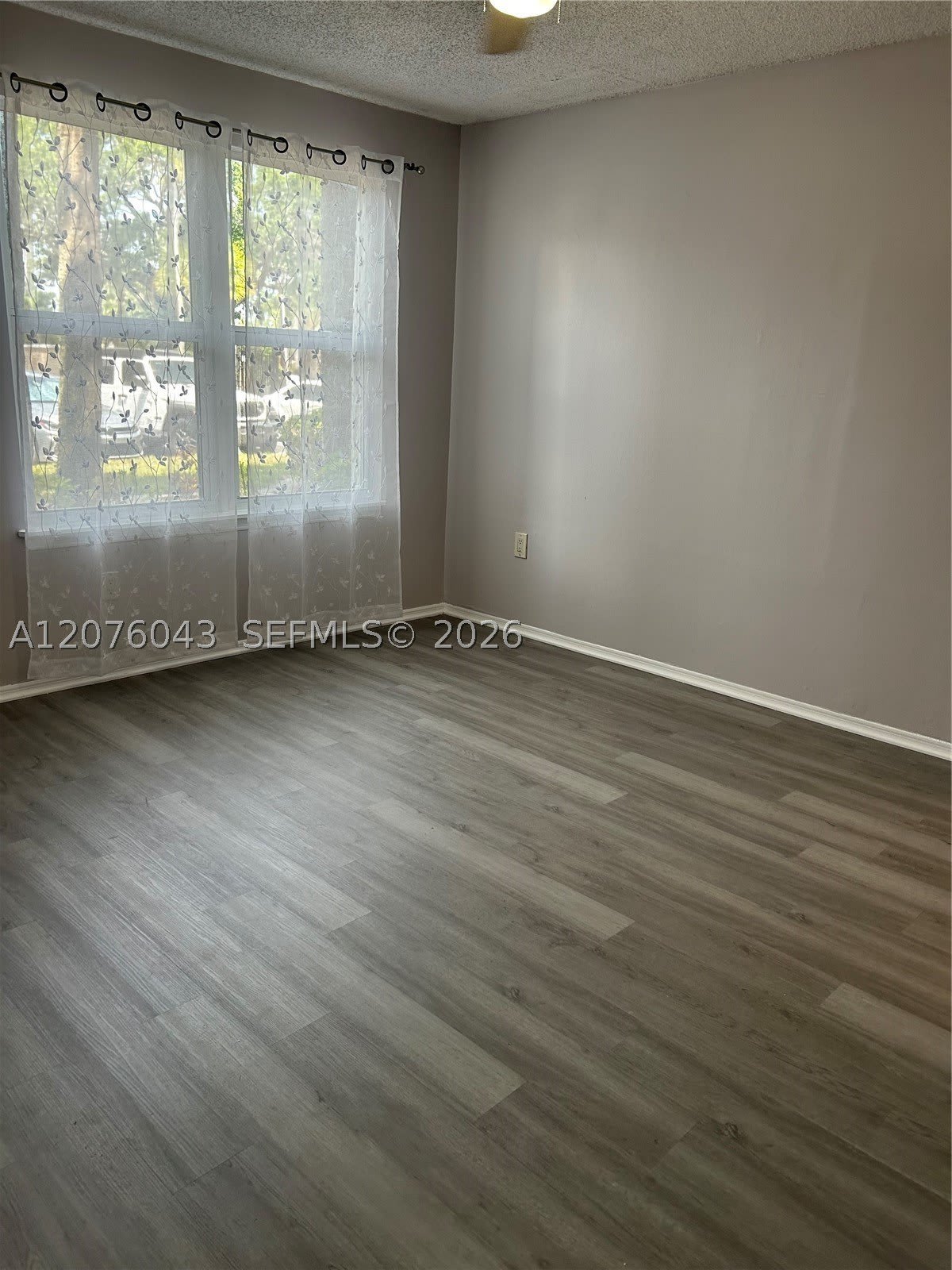 2311 N Congress Ave – photo 4