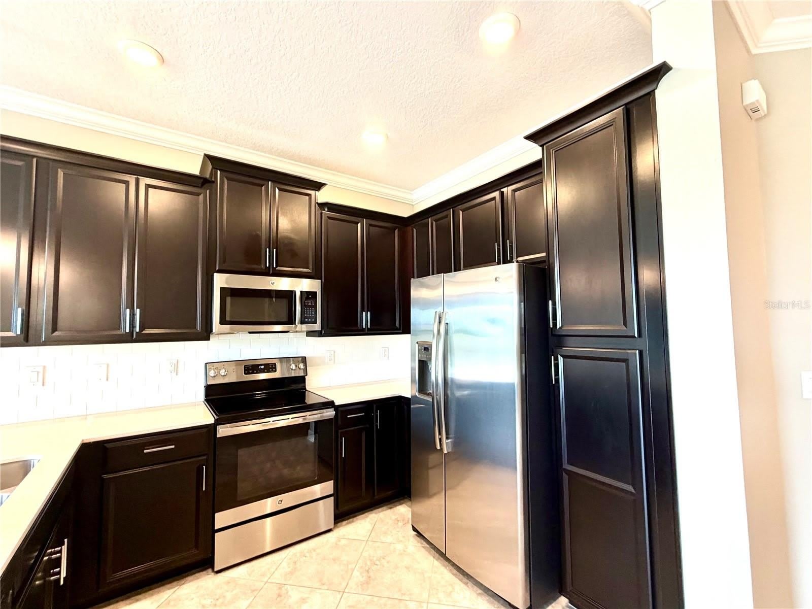 1344 ROYAL ST GEORGE Boulevard – photo 3