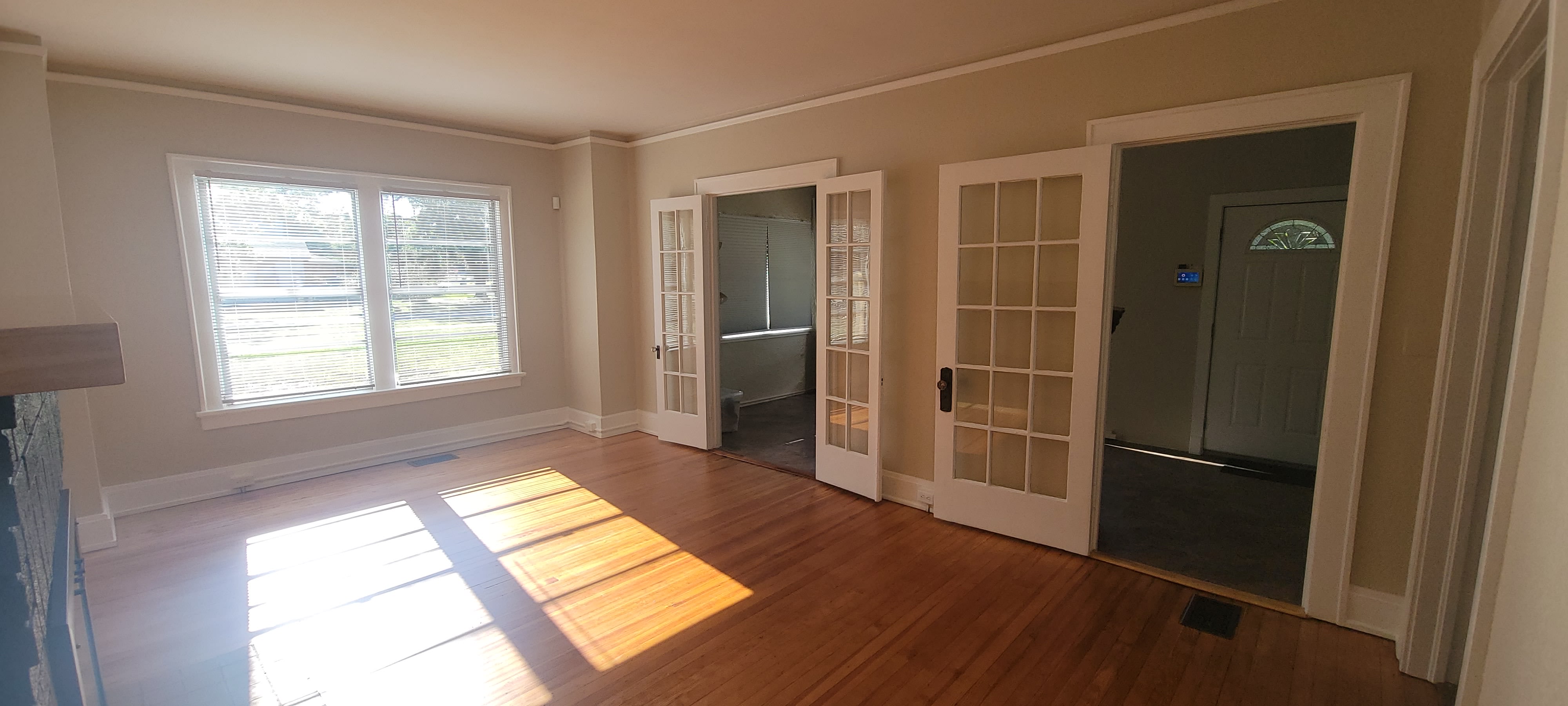 132 Arlington Ave W – photo 3