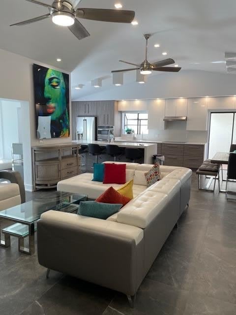 10 COLUMBIA Court – photo 3