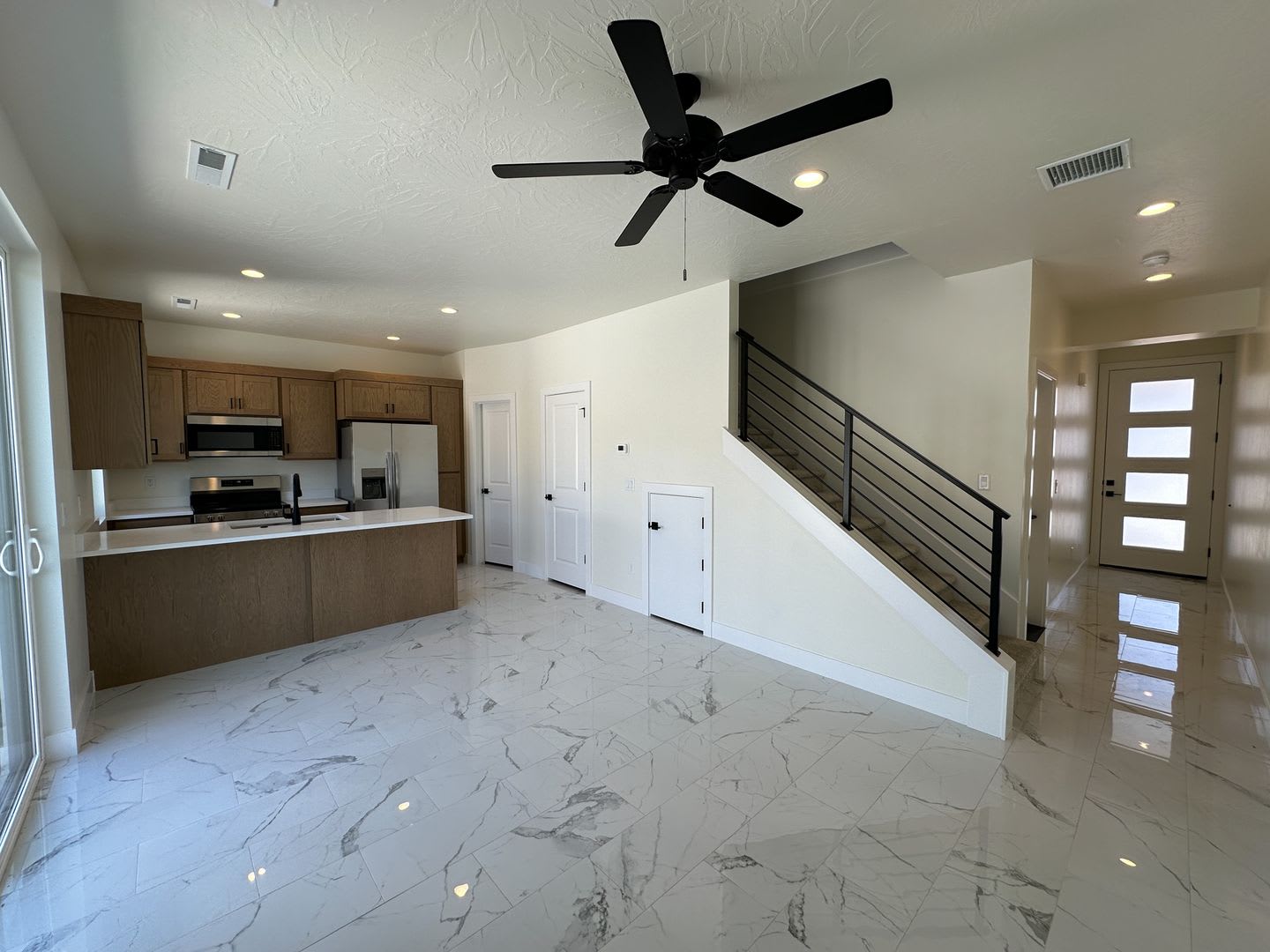 Brand New Townhome Internet Included – photo 3