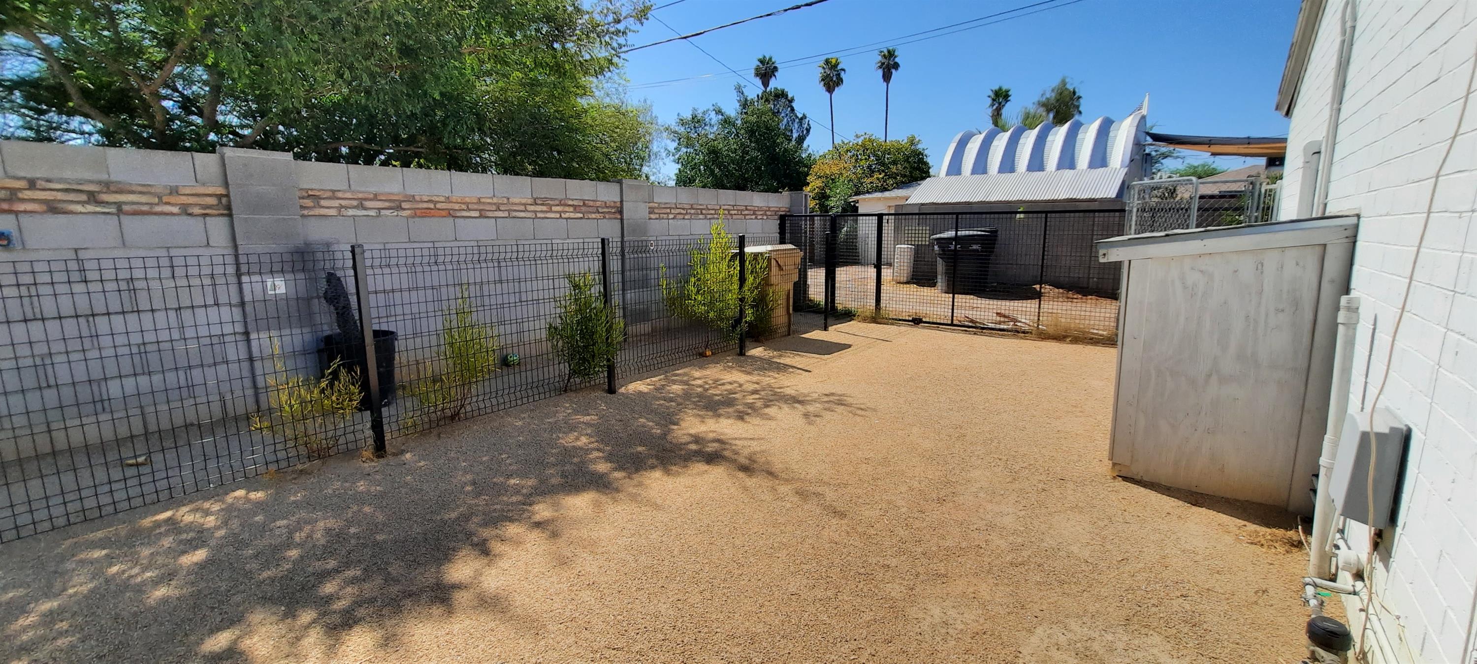 1401 E Hubbell St Guest House – photo 2