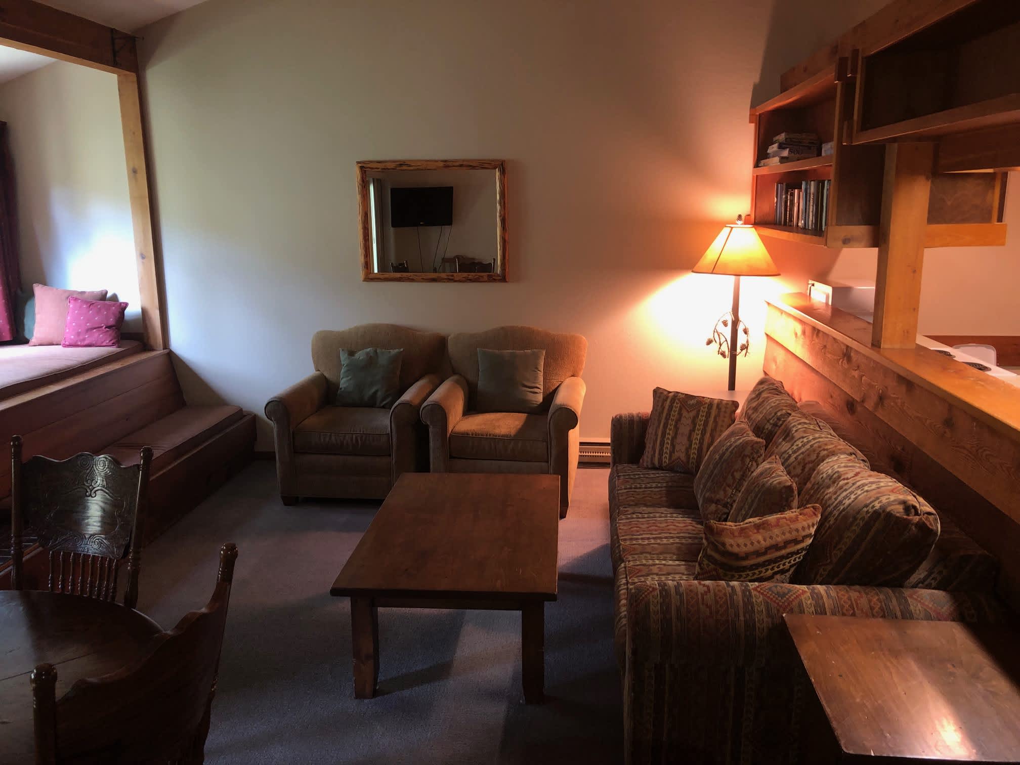 3865 South Lake Creek Drive223 Hawthorne – photo 2