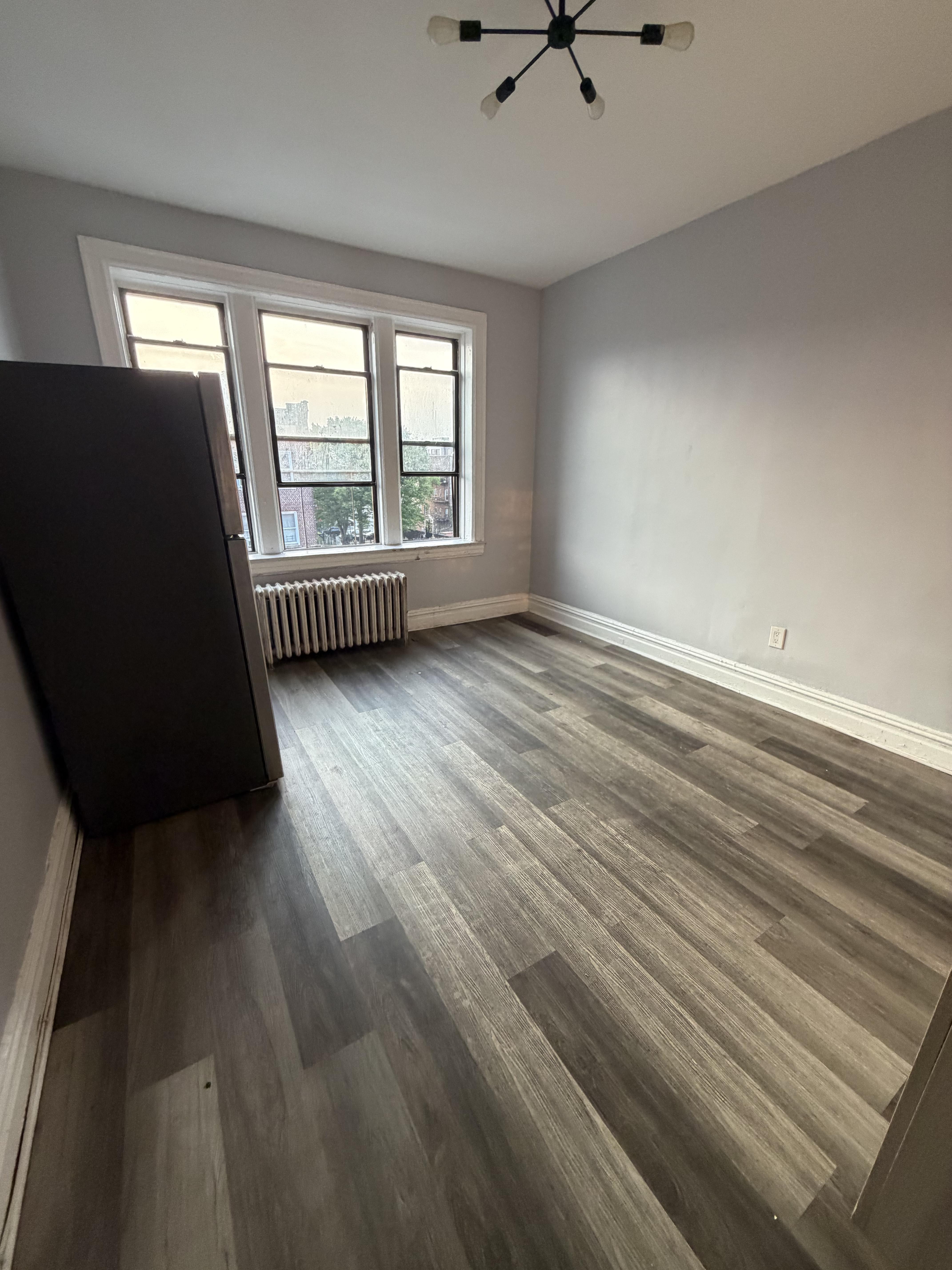 122 Corbin Ave – photo 2