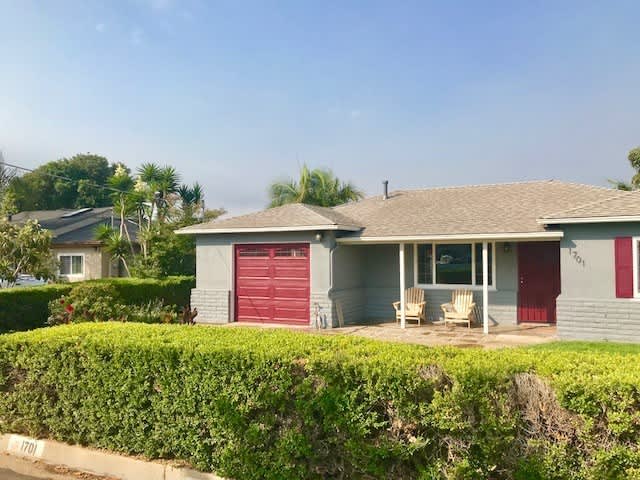 Beautifully Remolded Home in Oceanside – photo 2