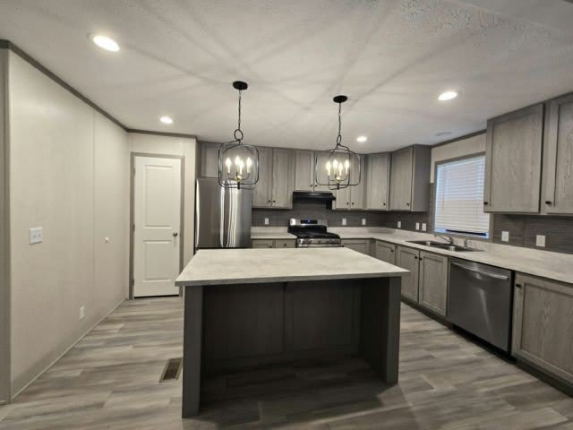 437 Romeo Dr – photo 3