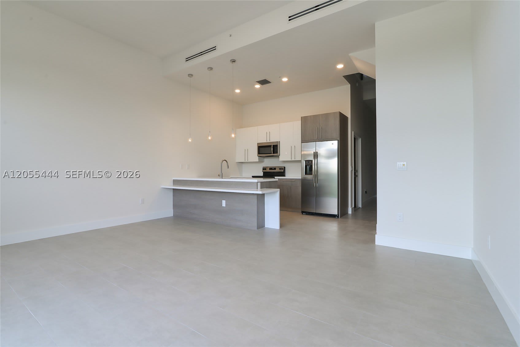 4413 NW 9 St – photo 4