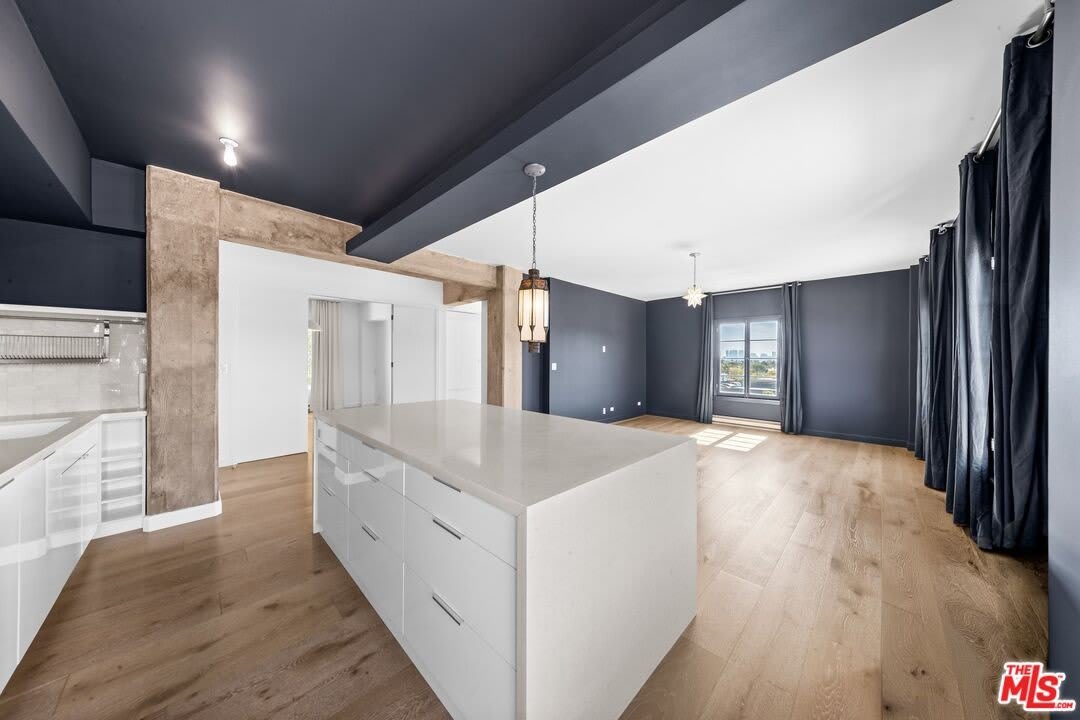 109 N Sycamore Ave – photo 5