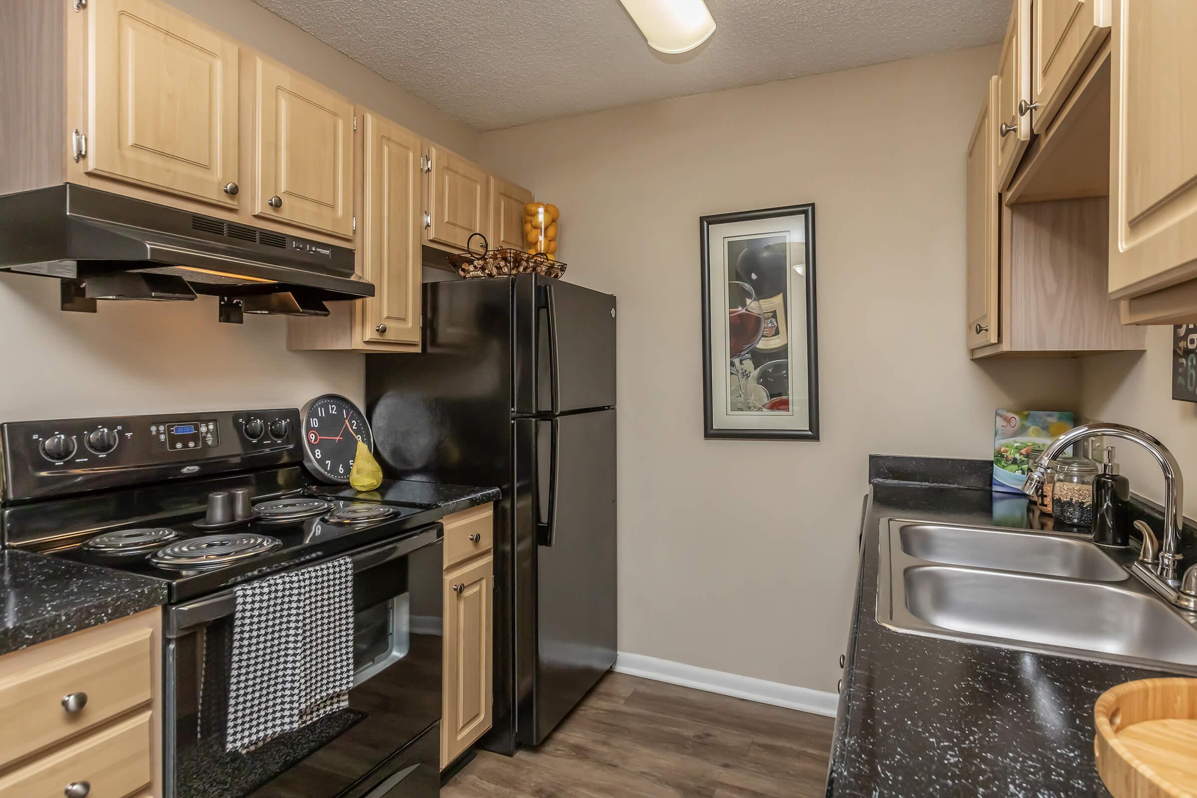 Lake Brandt Apartments – photo 2