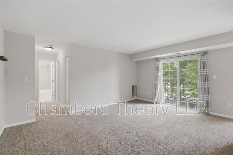1521 Colonial Dr – photo 4