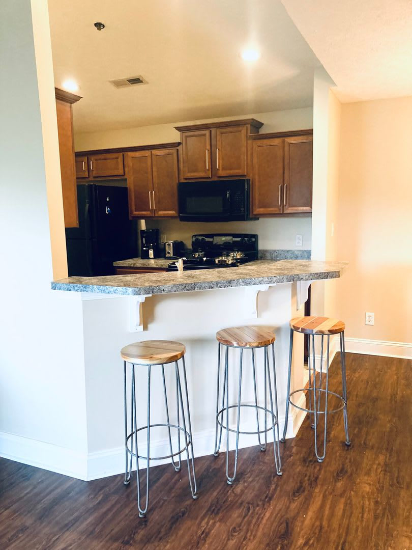 Top floor, fully furnished, with balcony- Perfect for Professionals- Near shops & restaurants – photo 3