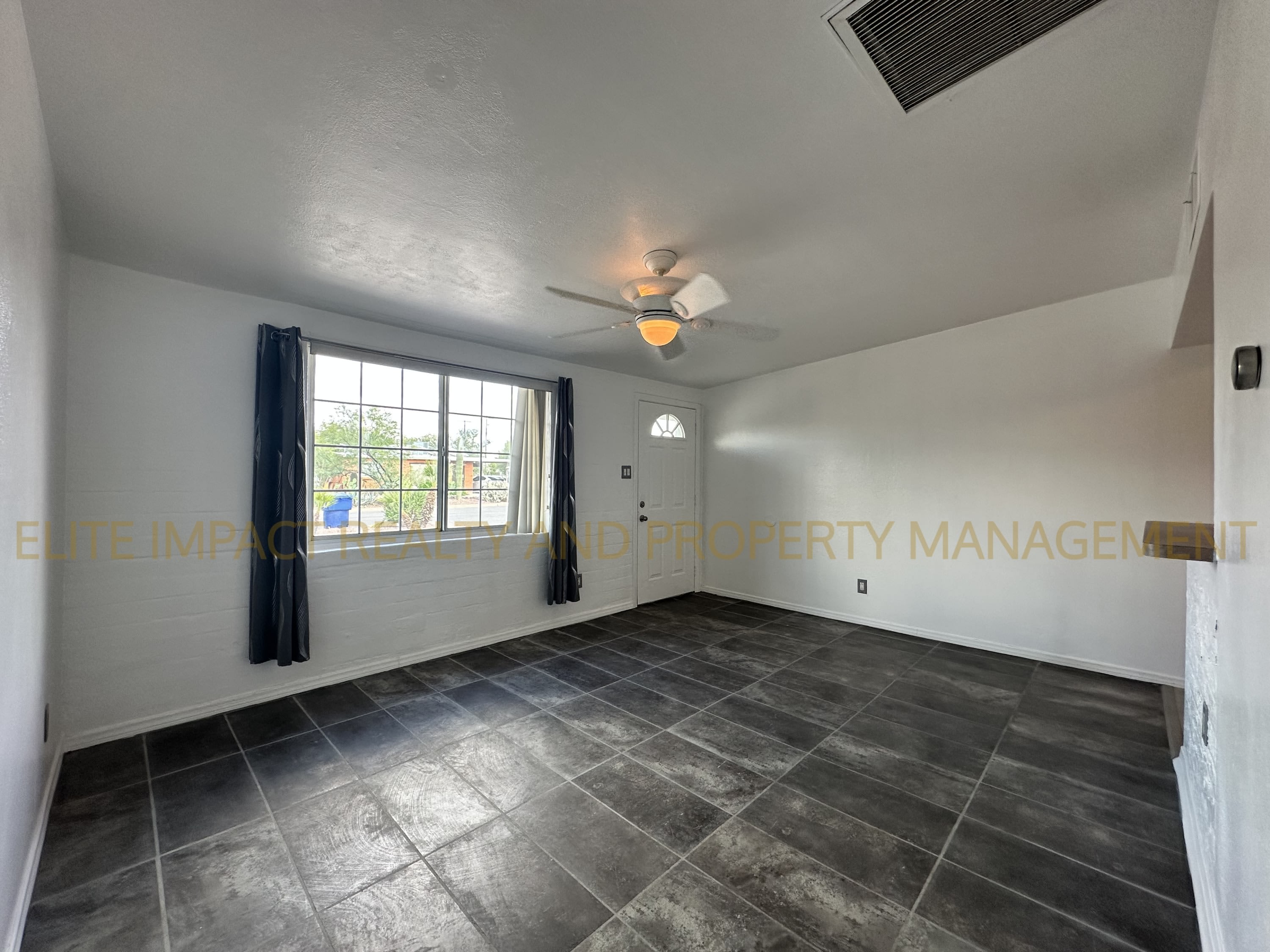 4049 North Ray Place – photo 4