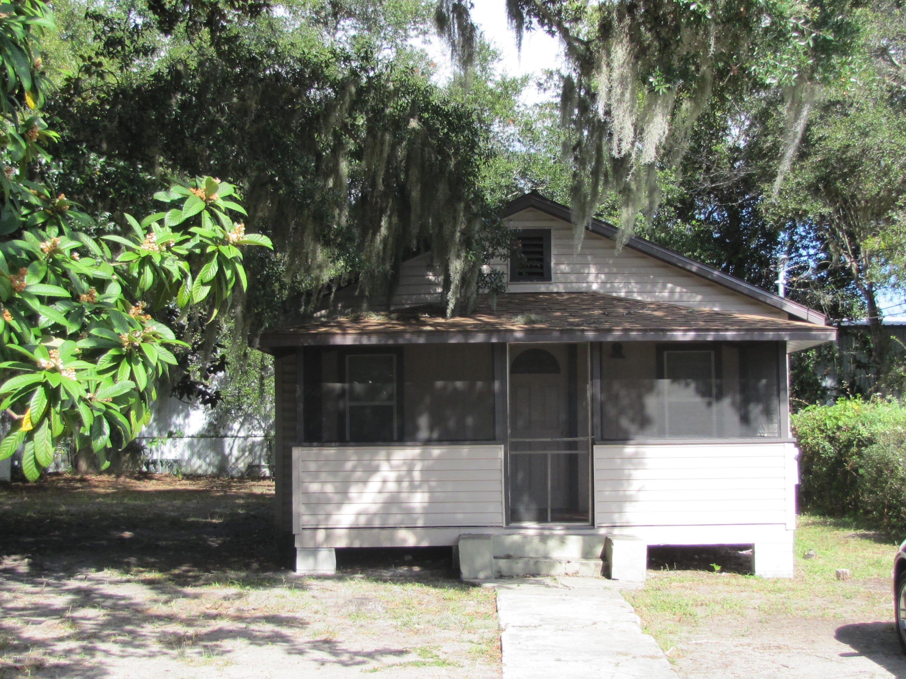 215 Dix Avenue – photo 2