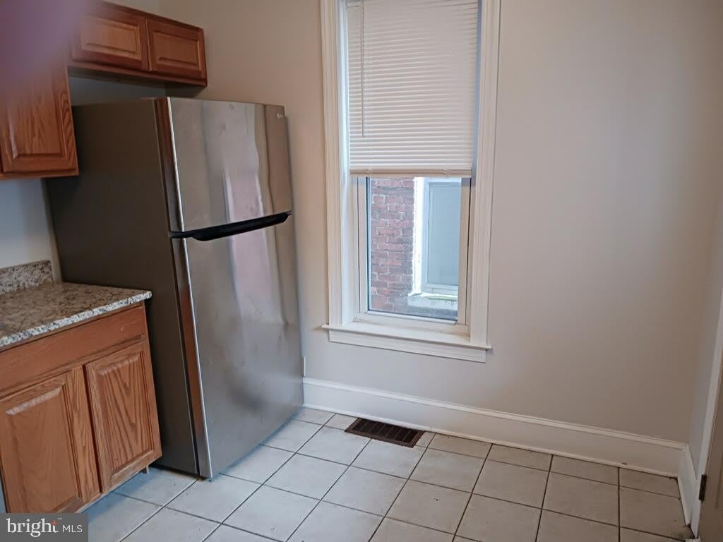 443 N MULBERRY Street – photo 5