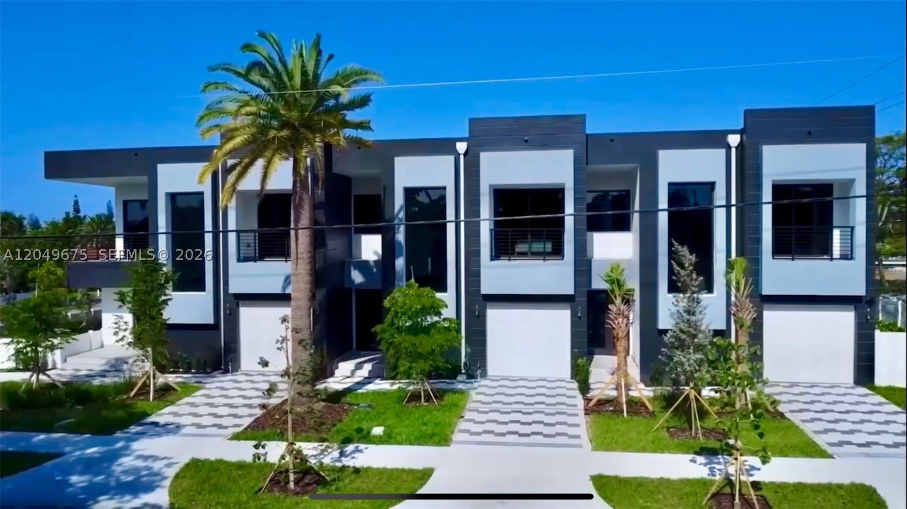 2342 Mckinley St – photo 1
