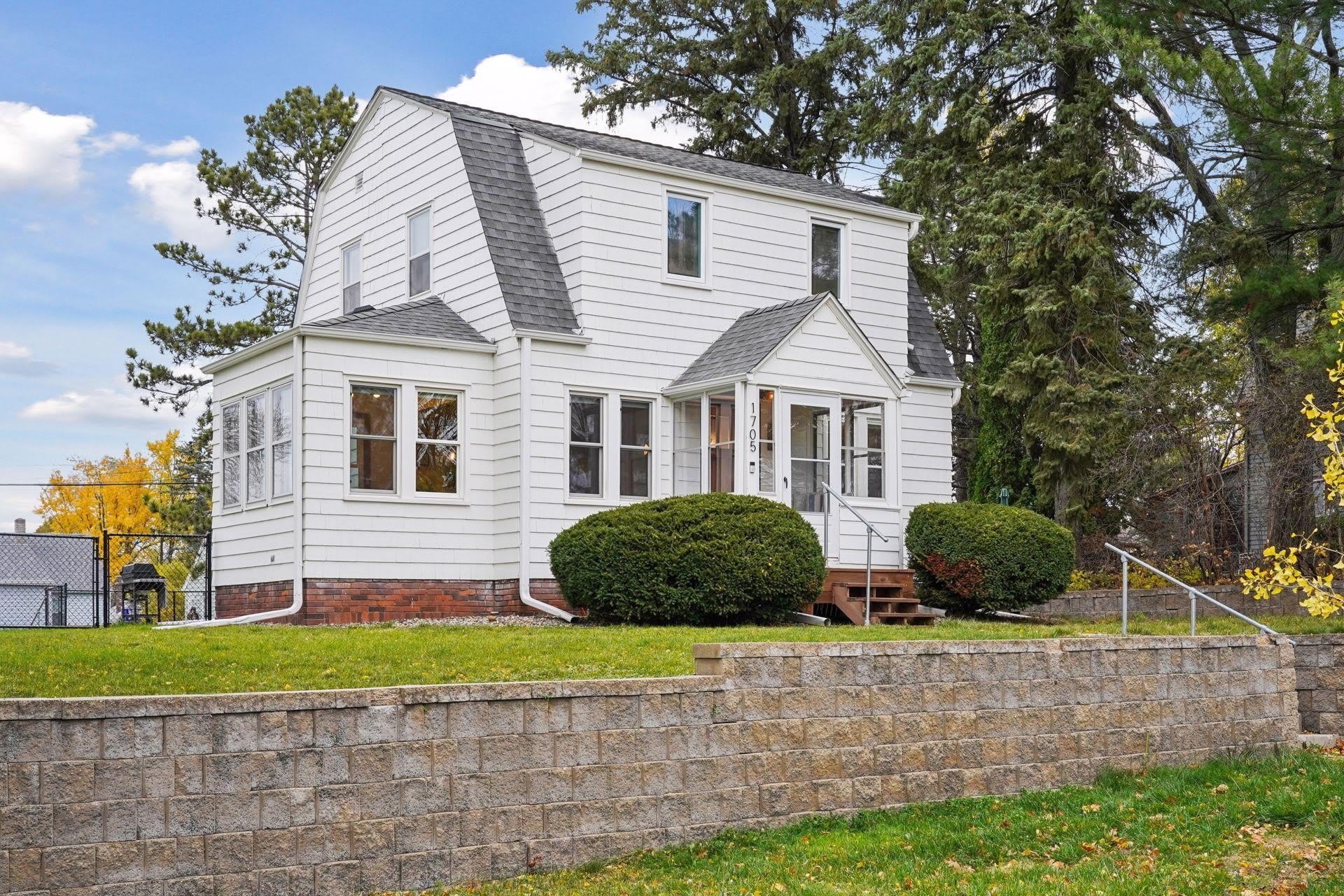 1705 Ivy Avenue E – photo 2
