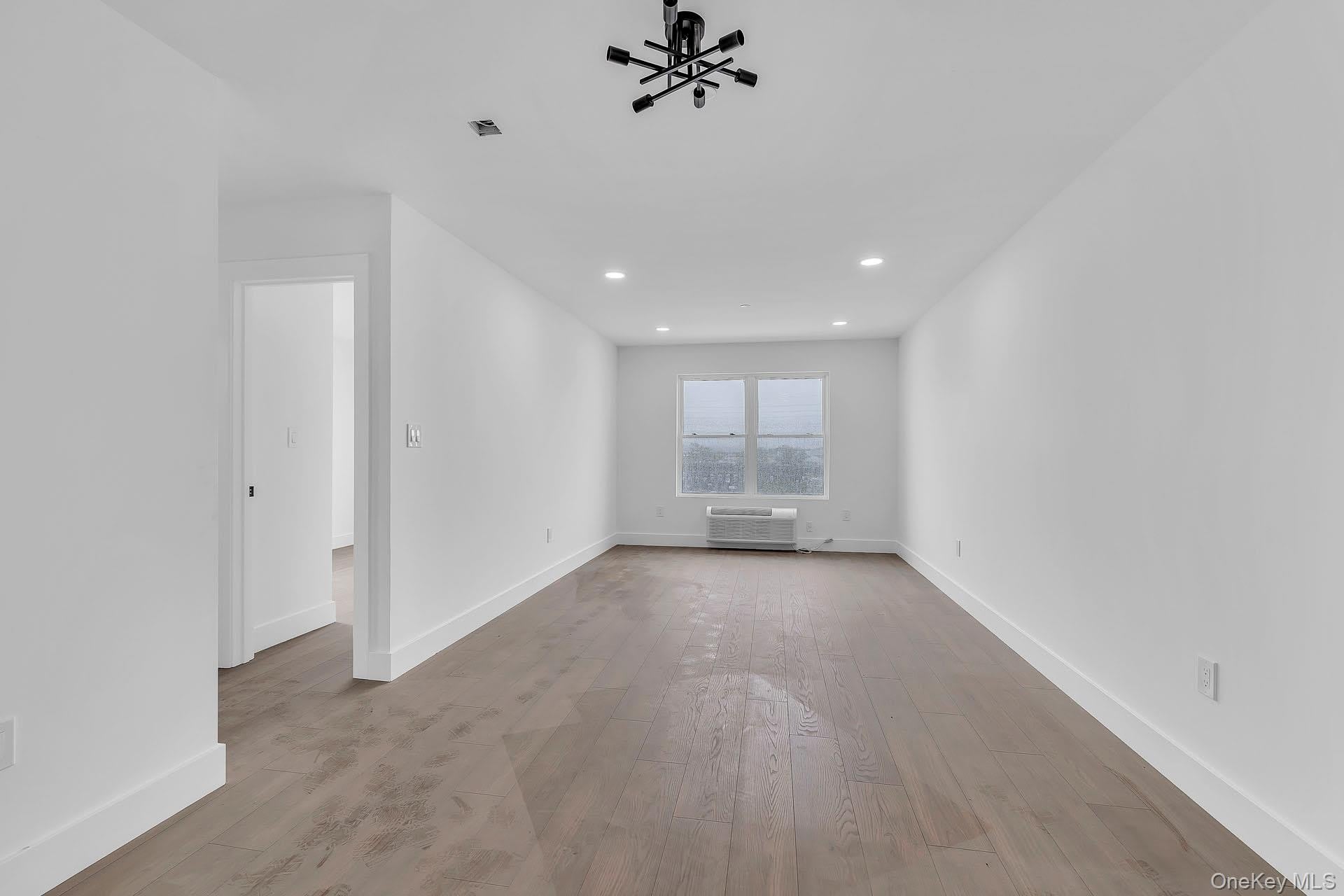 74 Broadway – photo 4