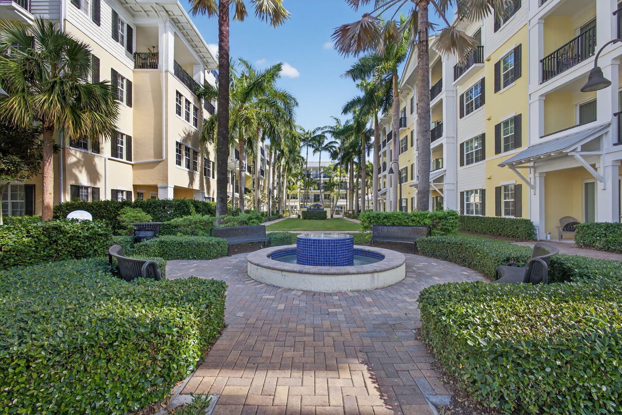 225 S Latitude Circle – photo 1