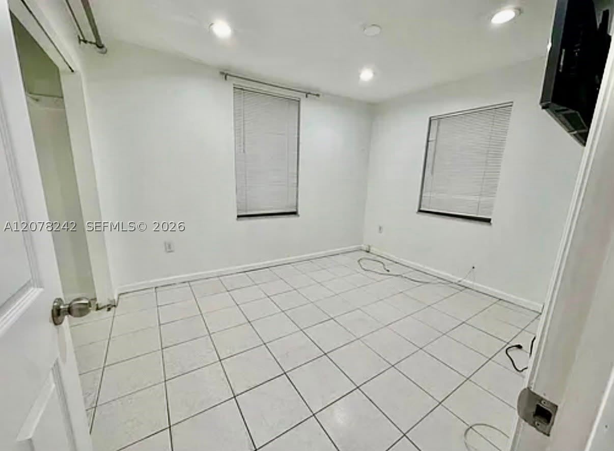 201 SW 19th Ave – photo 4